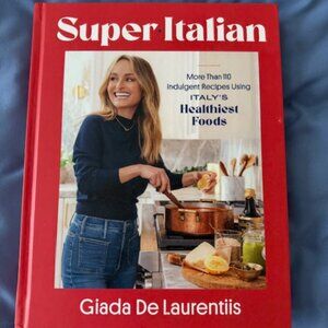 Giada De Laurentiis: Super Italian Cookbook - NEW